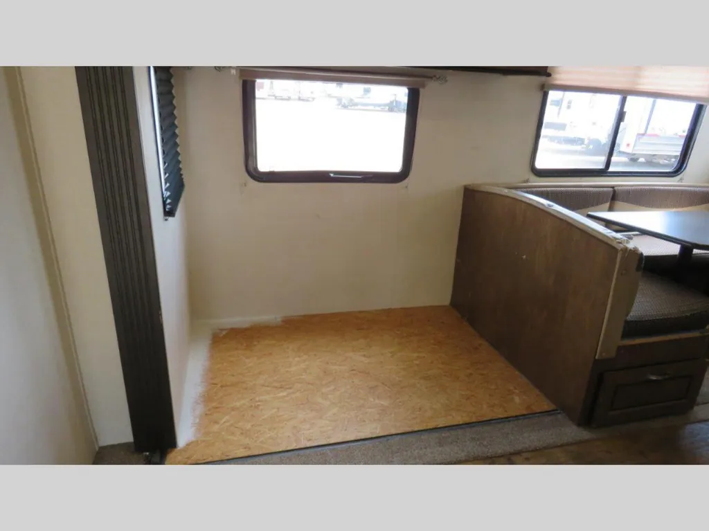 2018 Forest River Cherokee Arctic Wolf 315TBH8, Photos photo 23