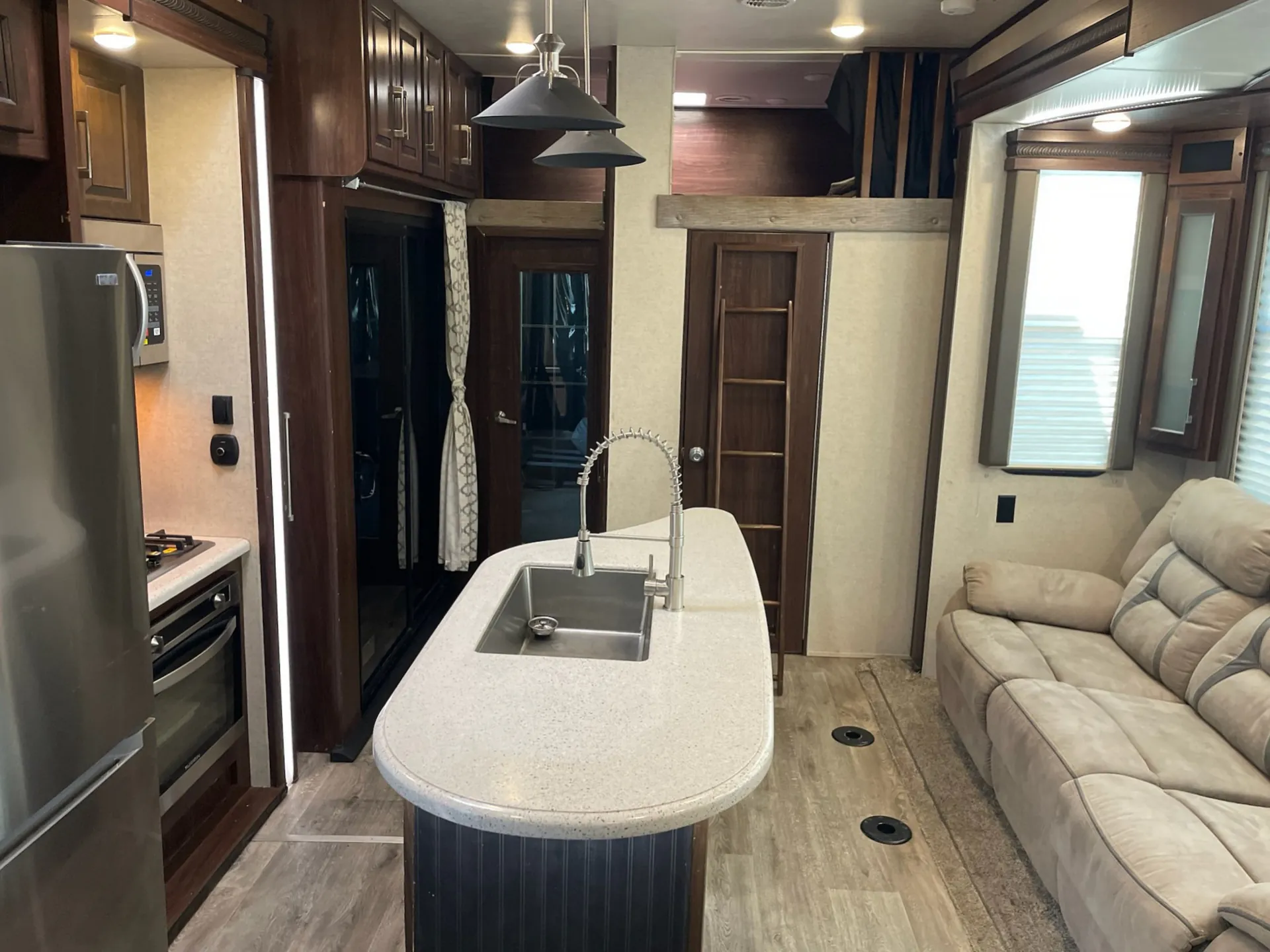 2017 Heartland Cyclone 4250 - Photo 4