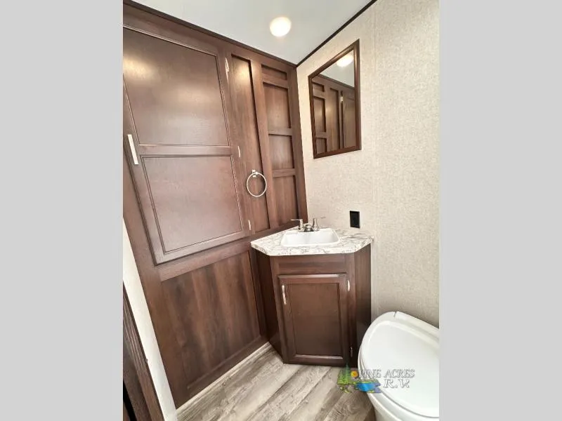 2020 Jayco Jay Flight SLX 8 Used    232RB Nice and Light Couples Unit - Photo 4