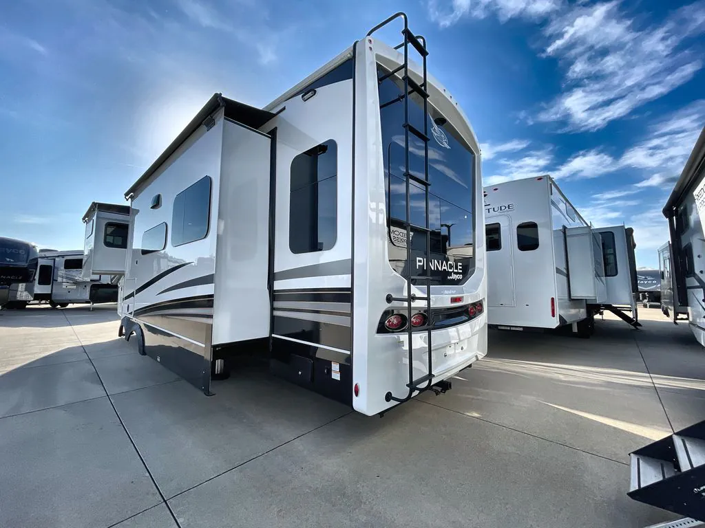 2026 Jayco Pinnacle 36FBTS, Photos photo 8