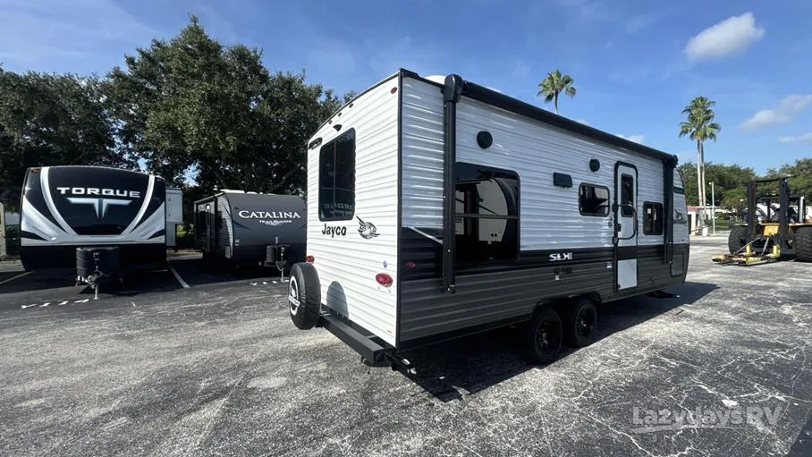 2024 Jayco Jay Flight SLX 210QBW - Photo 4