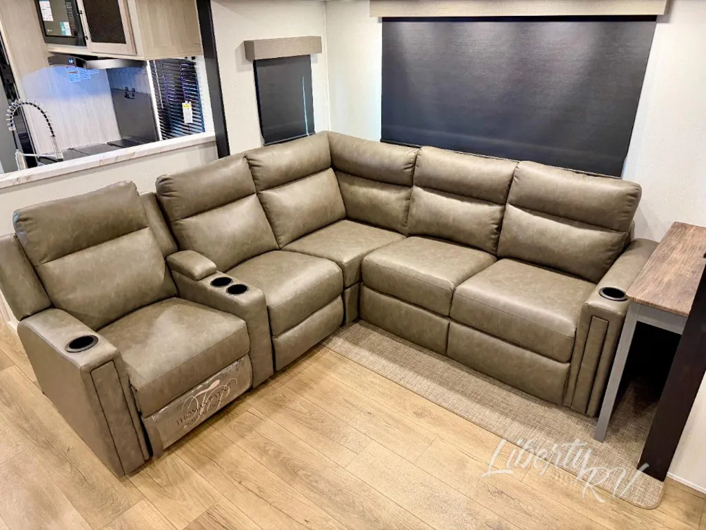 2027 Forest River Solaire 3300FLBS, Photos photo 9