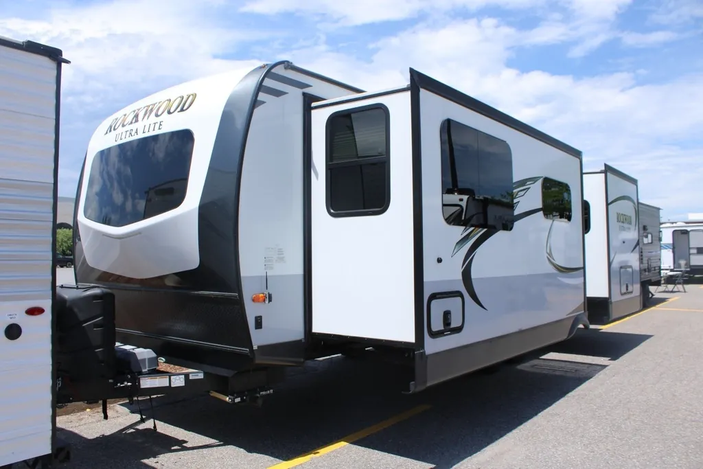 2021 Forest River Rockwood Ultra Lite 2608BS - Photo 3