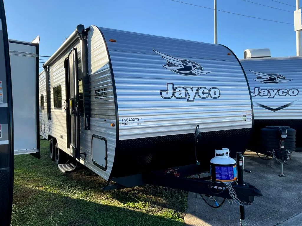 2026 Jayco Jay Flight SLX 250BHW - Photo 2