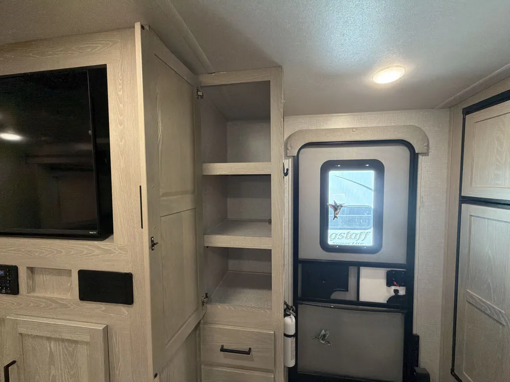 2022 Forest River Rockwood Ultra Lite 2614BS, Photos photo 34