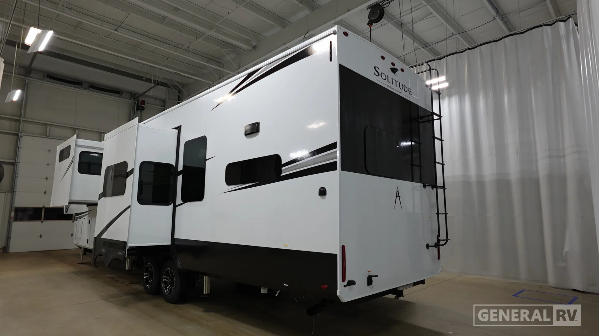 2026 Grand Design Solitude 417KB - Photo 4