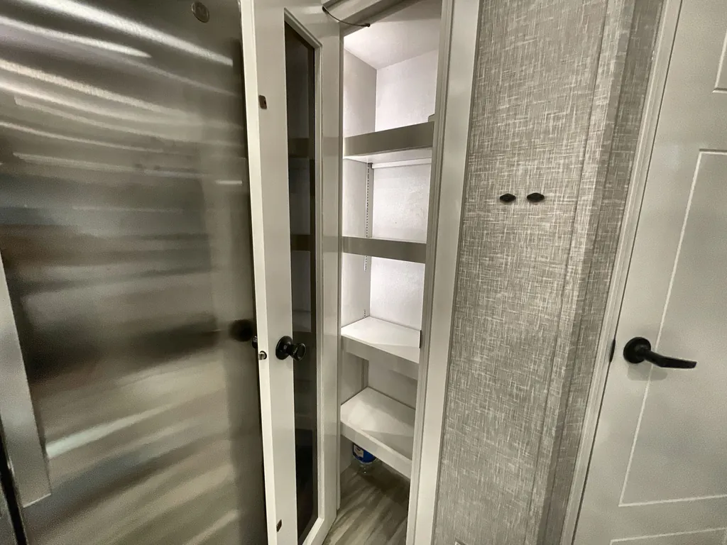 2025 Jayco Pinnacle 36FBTS, Photos photo 12