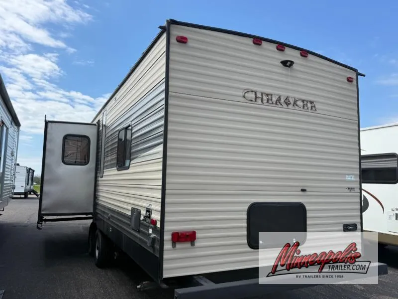 2016 Forest River Cherokee 274VFK - Photo 4