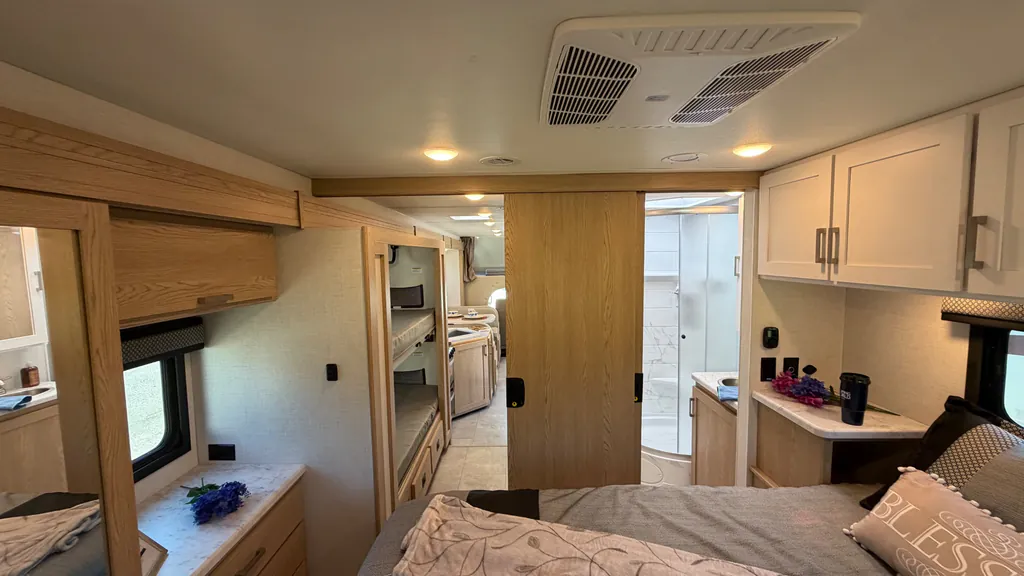 2026 Thor Motor Coach Freedom Elite 31FE, Photos photo 23