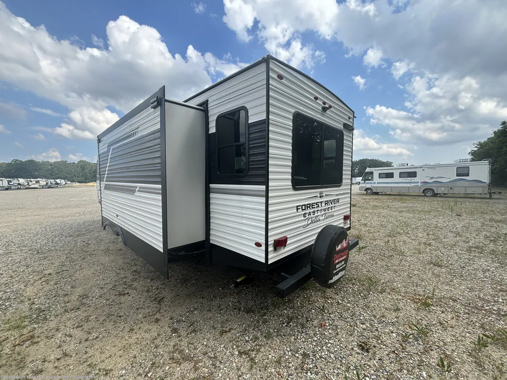 2025 East to West Della Terra 272RL, Photos photo 5