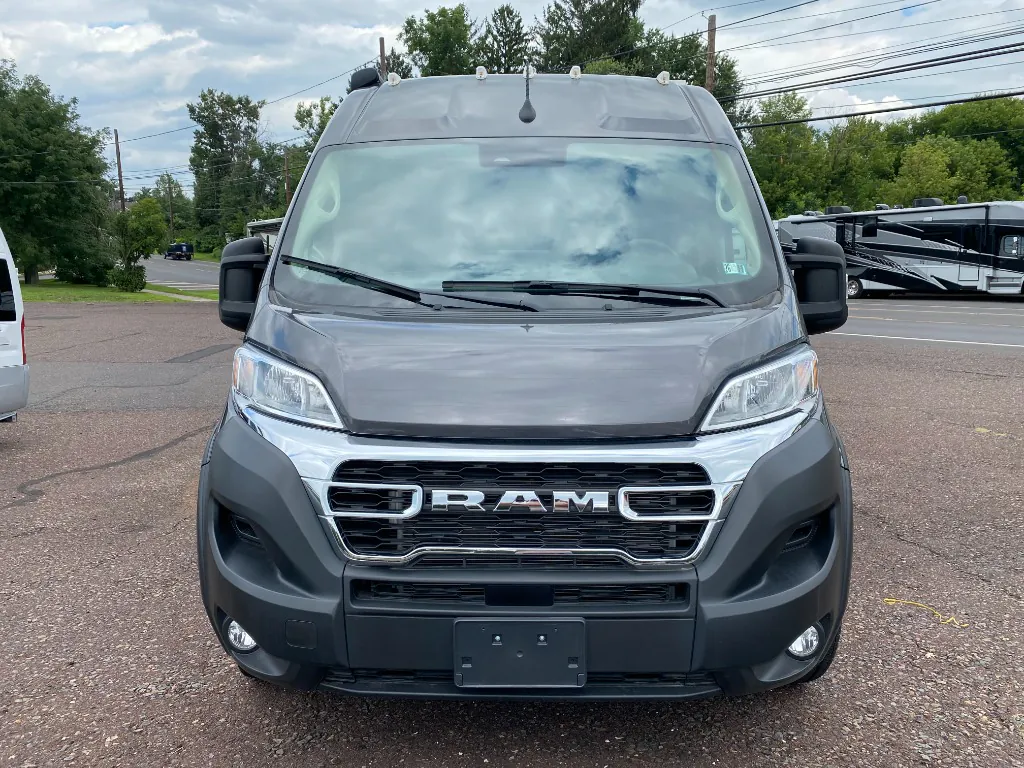 2024 Jayco Comet 18C - Photo 3