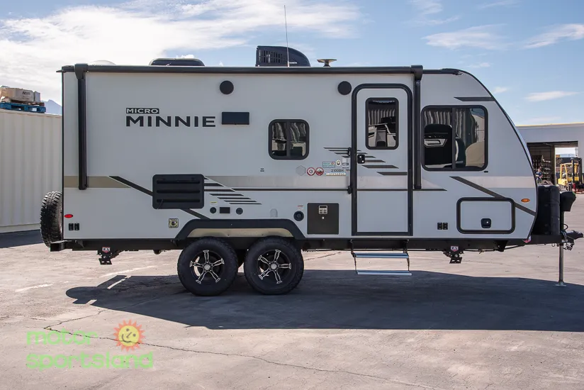 2021 Winnebago Micro Minnie 2100BH - Photo 3