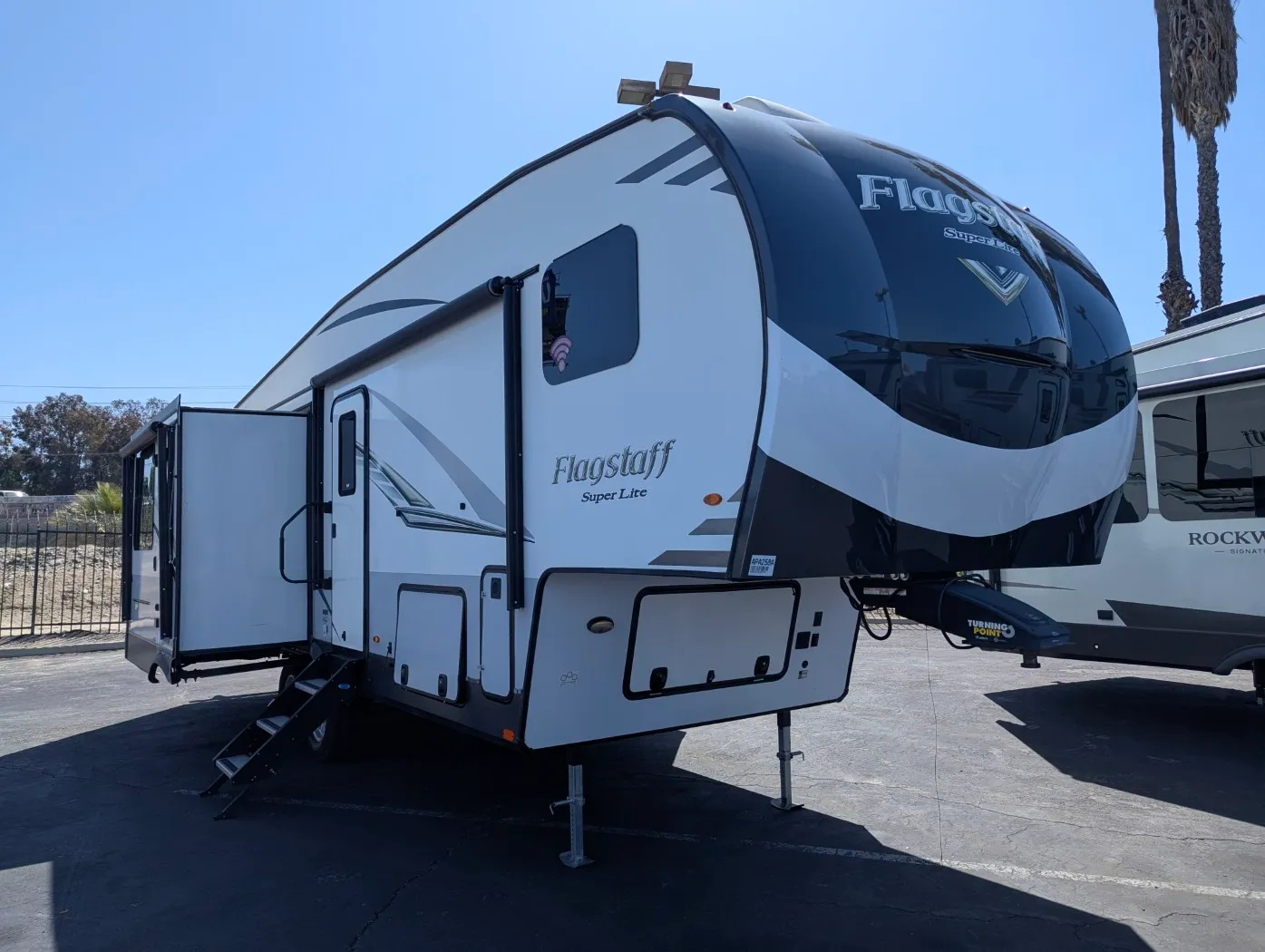 2020 Forest River Flagstaff Super Lite 528IKWS - Main photo