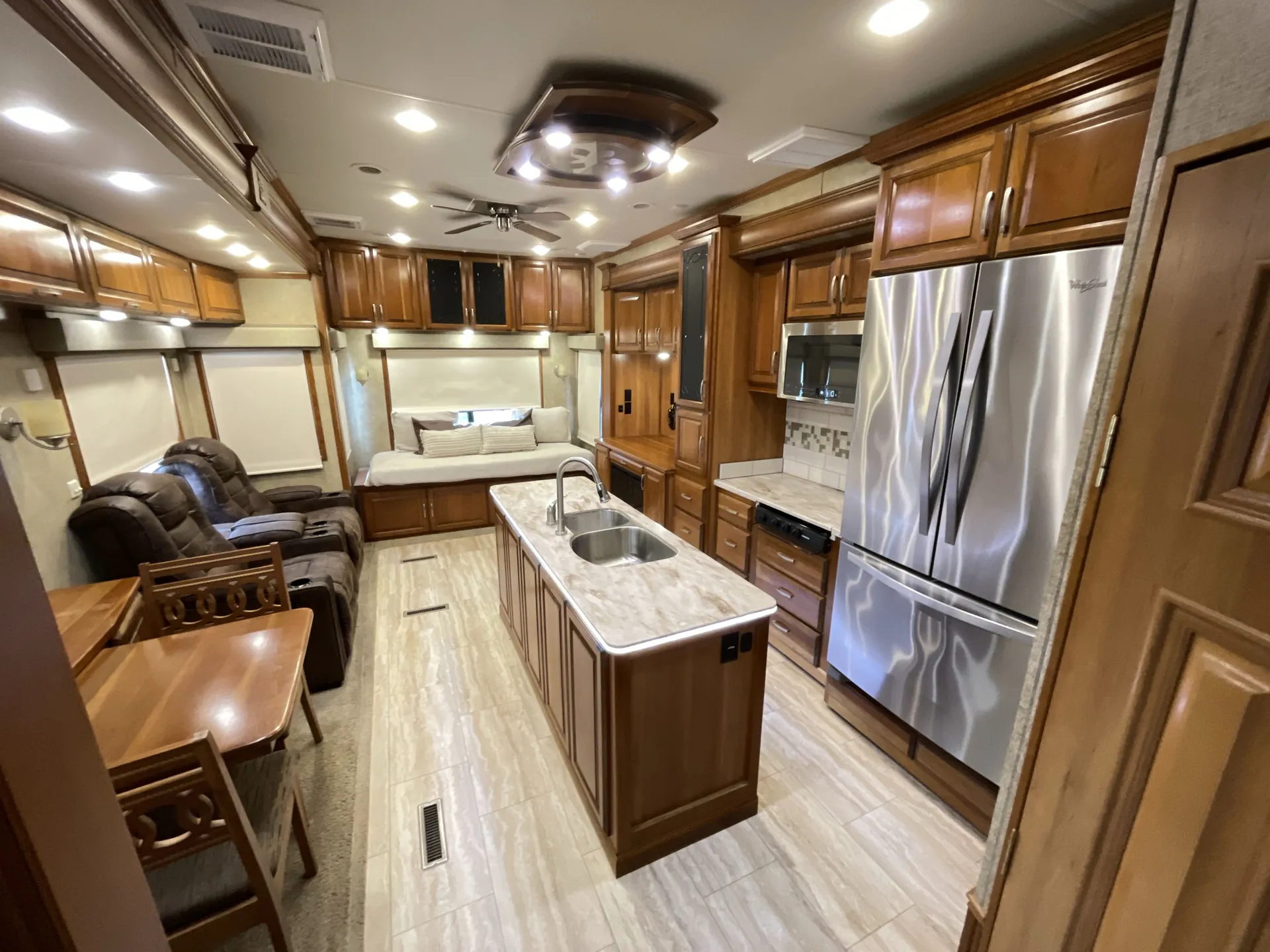 2016 DRV Mobile Suites 39DBRS3 — living area main