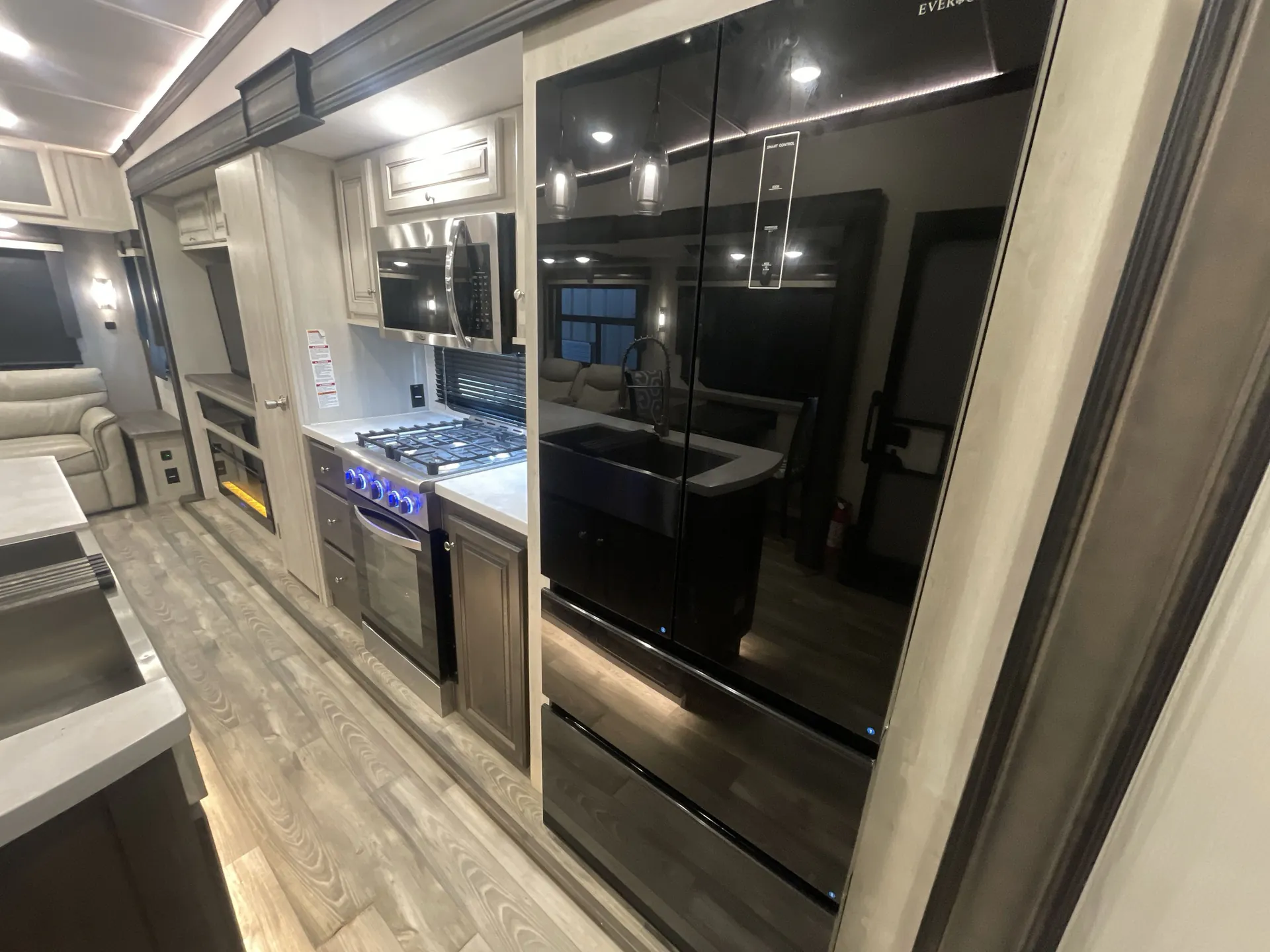 2022 Forest River Cardinal Luxury 380RLX — living area main