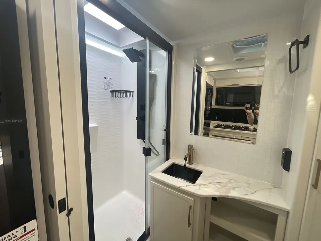 2026 Brinkley Model Ix 20X, Photos photo 19