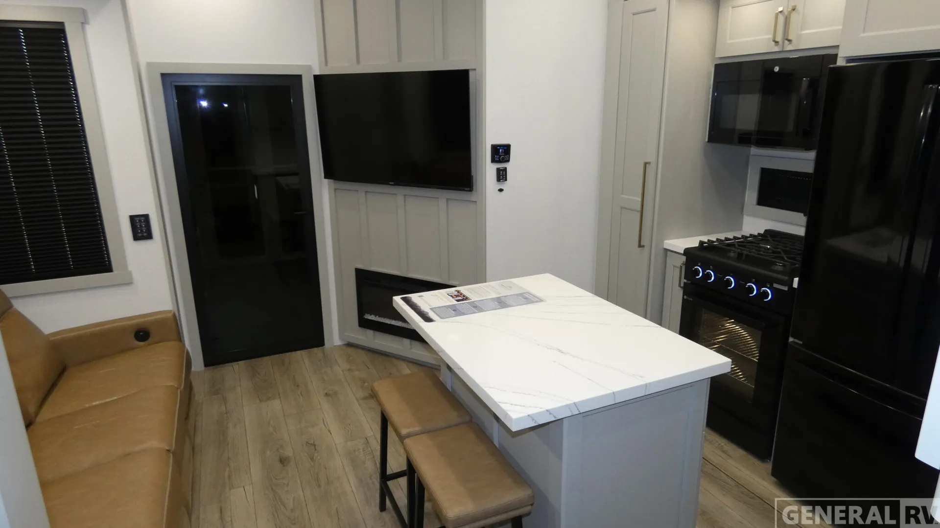 2026 Brinkley Model G 3500 - Photo 3