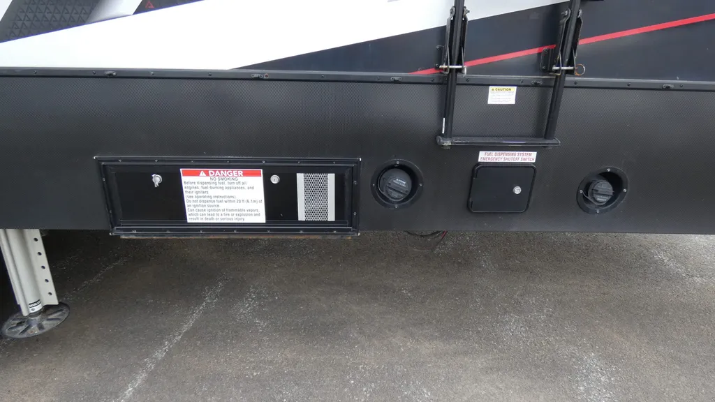 2023 Alliance RV Valor 42V13, Photos photo 45
