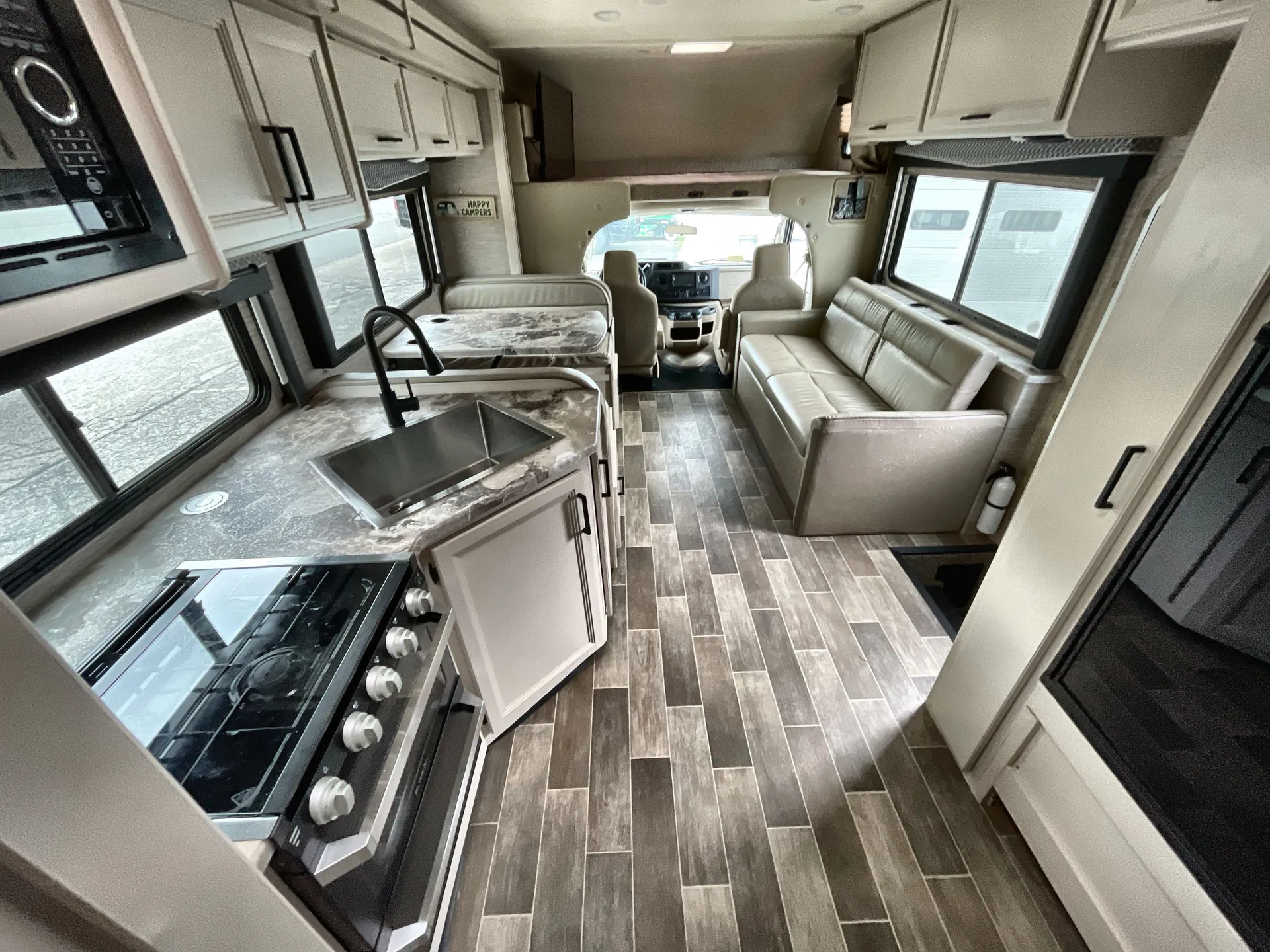 2021 Thor Motor Coach Chateau 31EV — living area main