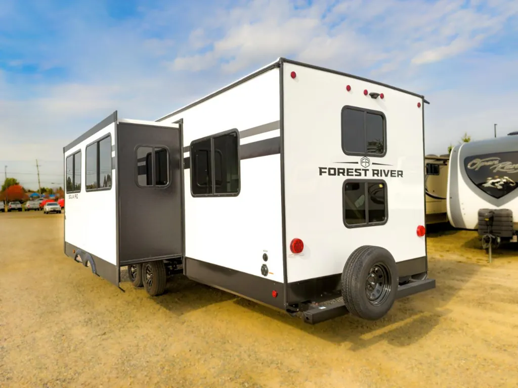 2027 Forest River Solaire 3150TBSS, Photos photo 8