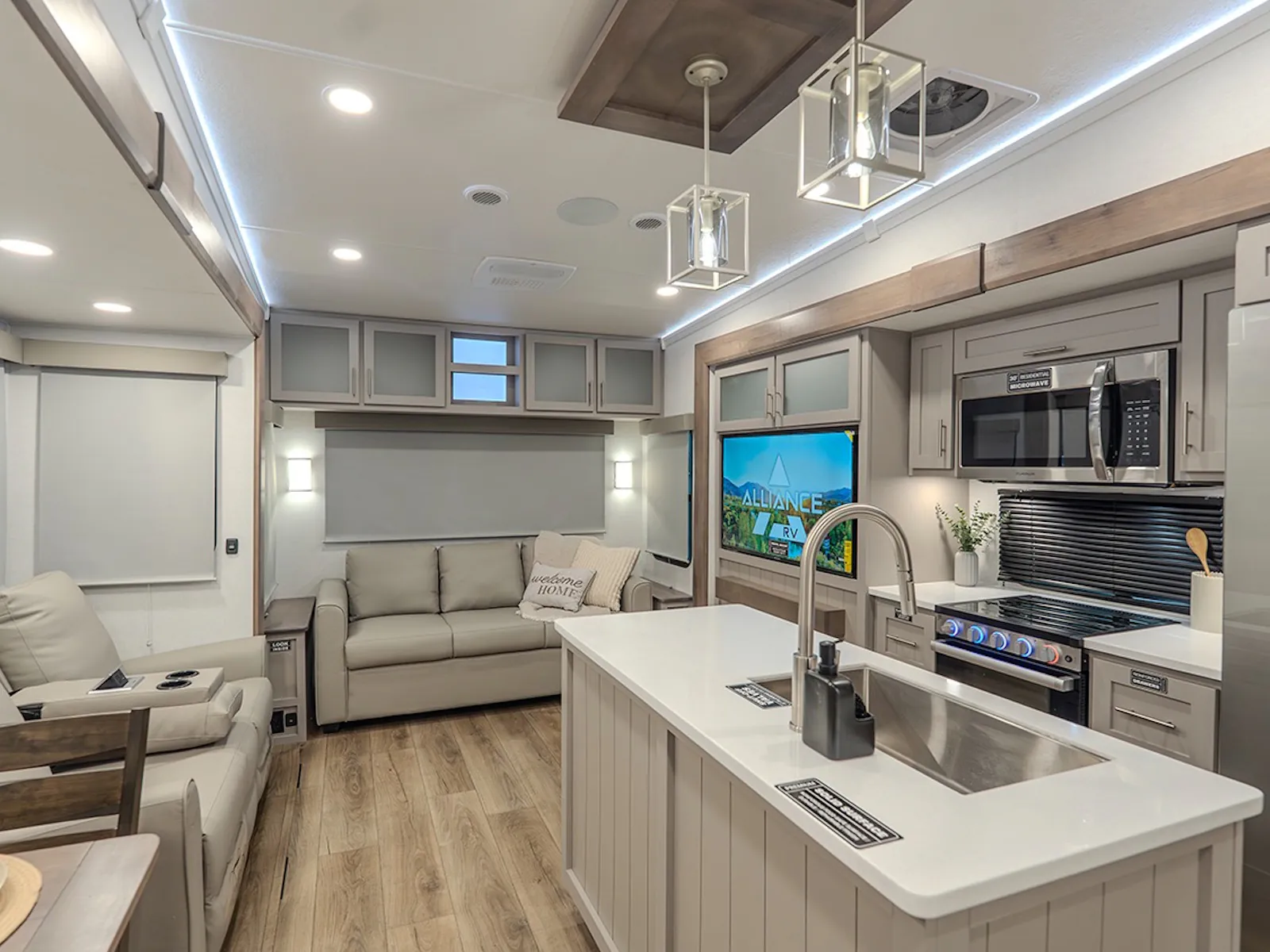 2026 Alliance RV Avenue 39MBR - Photo 4