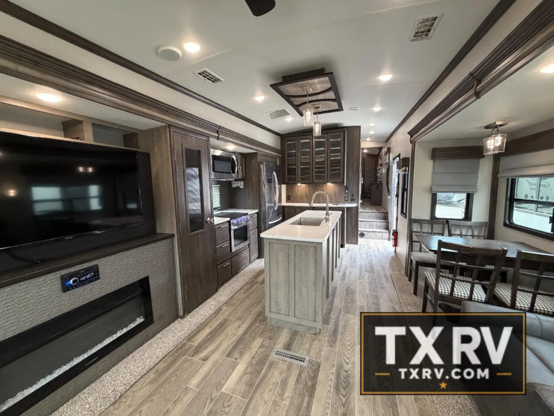 2020 Forest River Cardinal Limited 3600DVLE - Photo 4