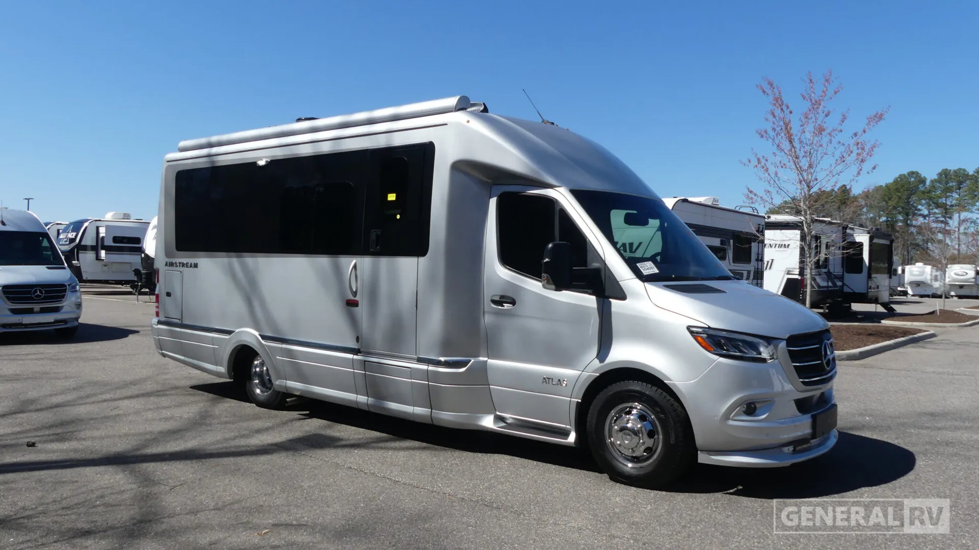 2024 Airstream Atlas Murphy Suite - Photo 2