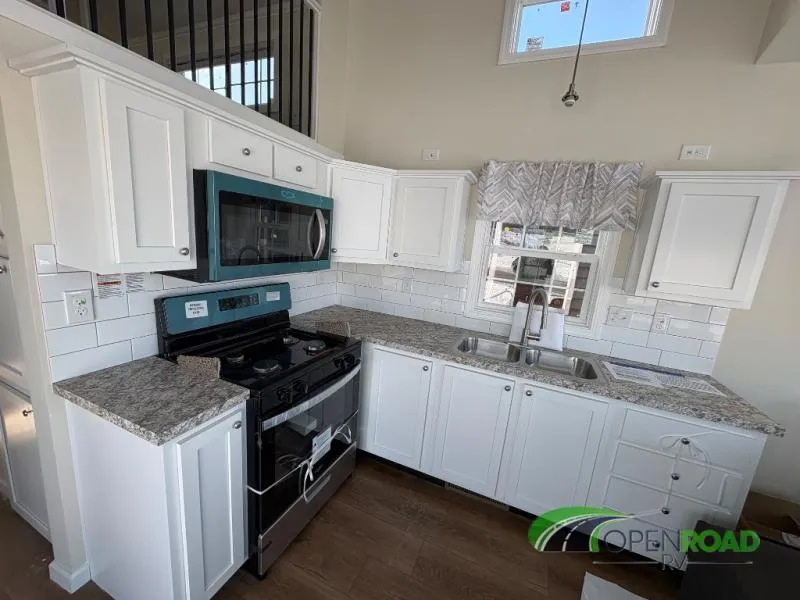 2026 Champion Homes Highland 404 - Photo 2