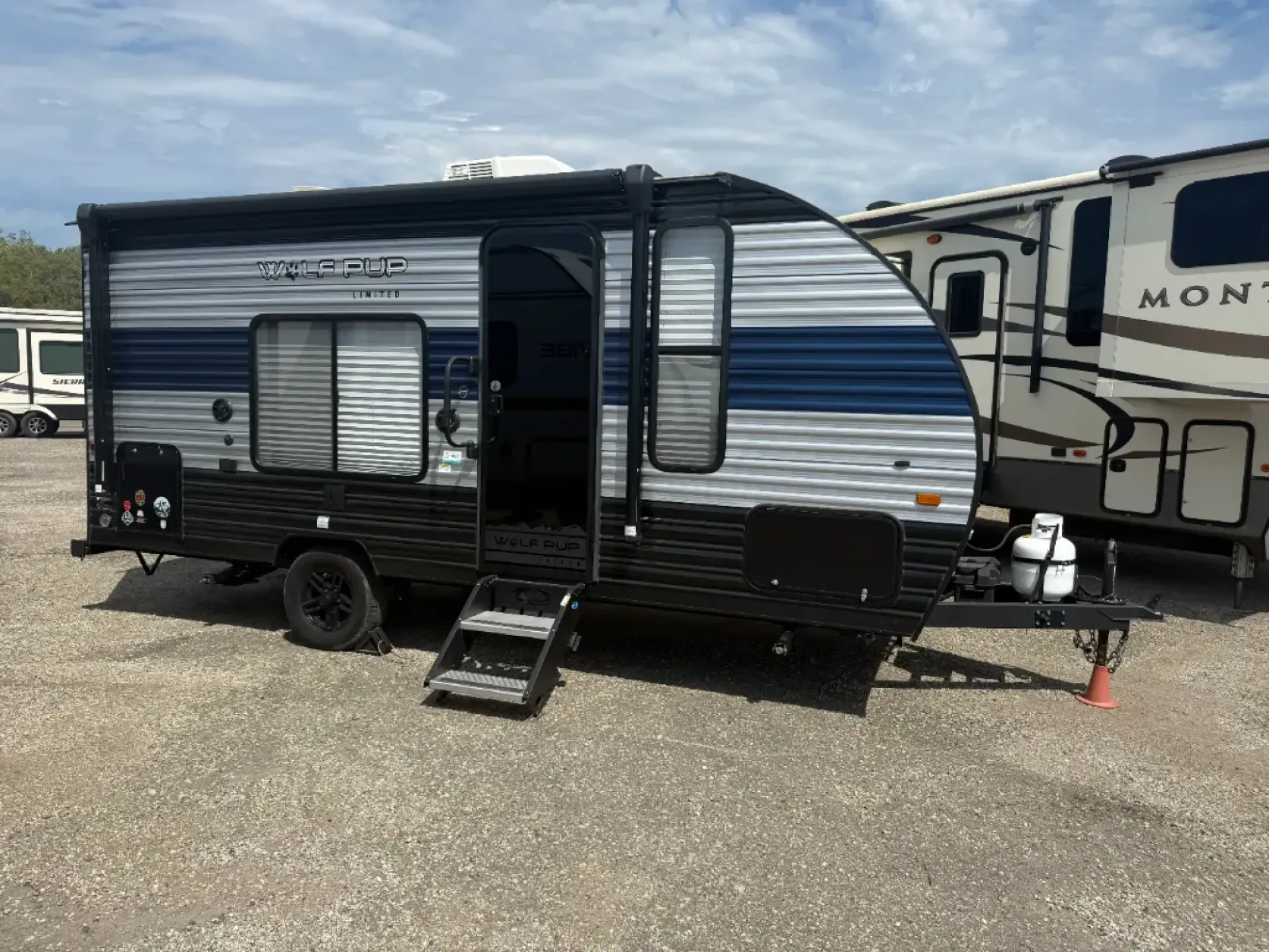 2022 Forest River Cherokee Wolf Pup 16FQ - Photo 3