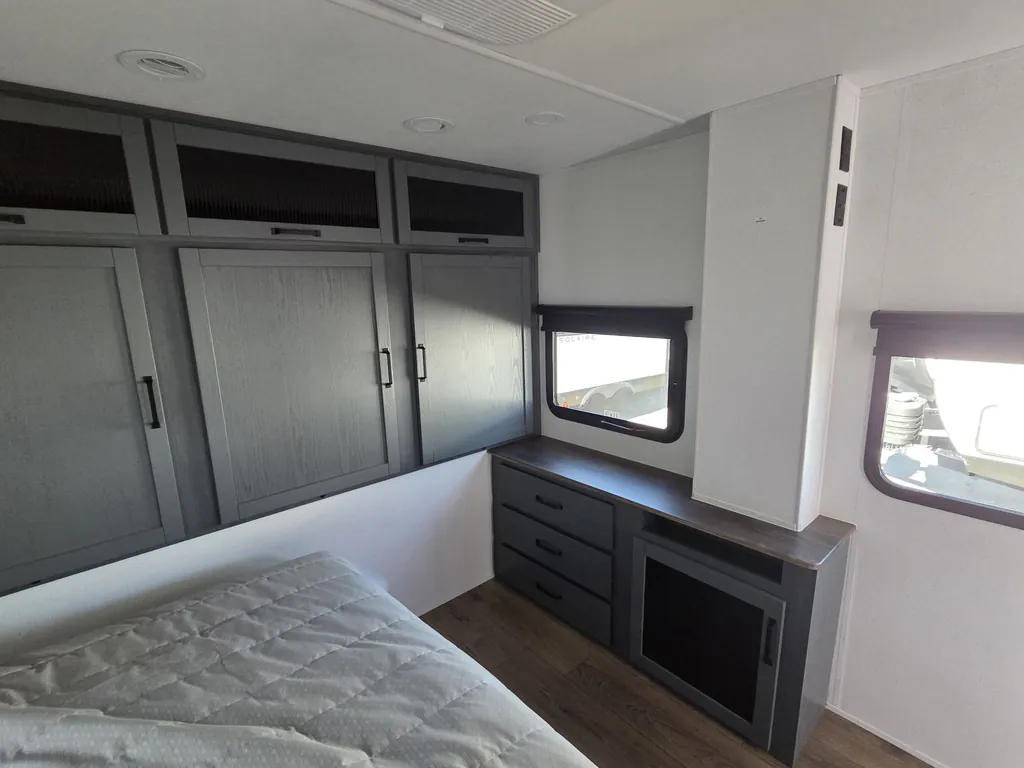2027 Forest River Solaire 3380RLBT, Photos photo 25