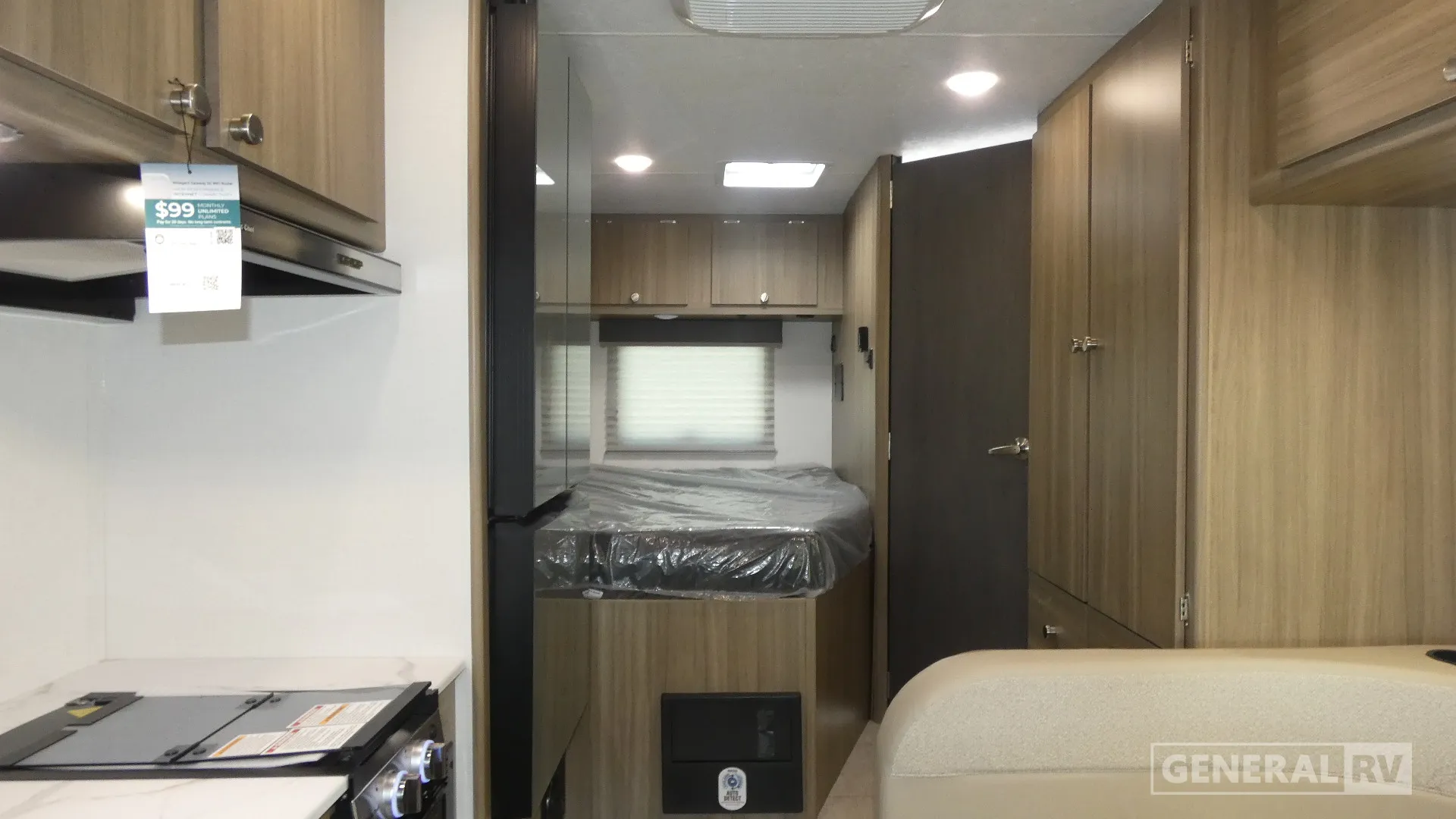 2026 Coachmen Freelander 21QSS - Photo 3