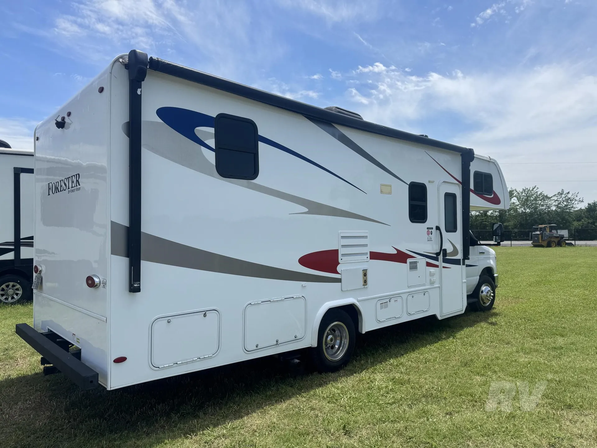 2020 Forest River Forester 2441DS — Photo 7