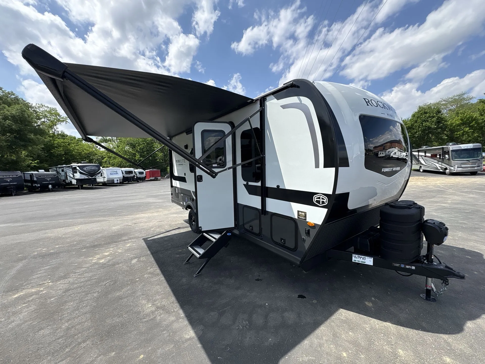 2026 Forest River Rockwood Mini Lite 2108RB - Photo 3