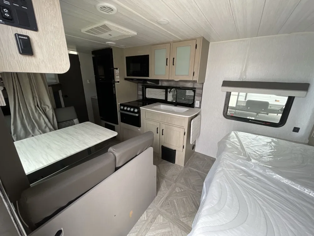 2023 Forest River Wildwood X-Lite 19DBXL - Photo 3