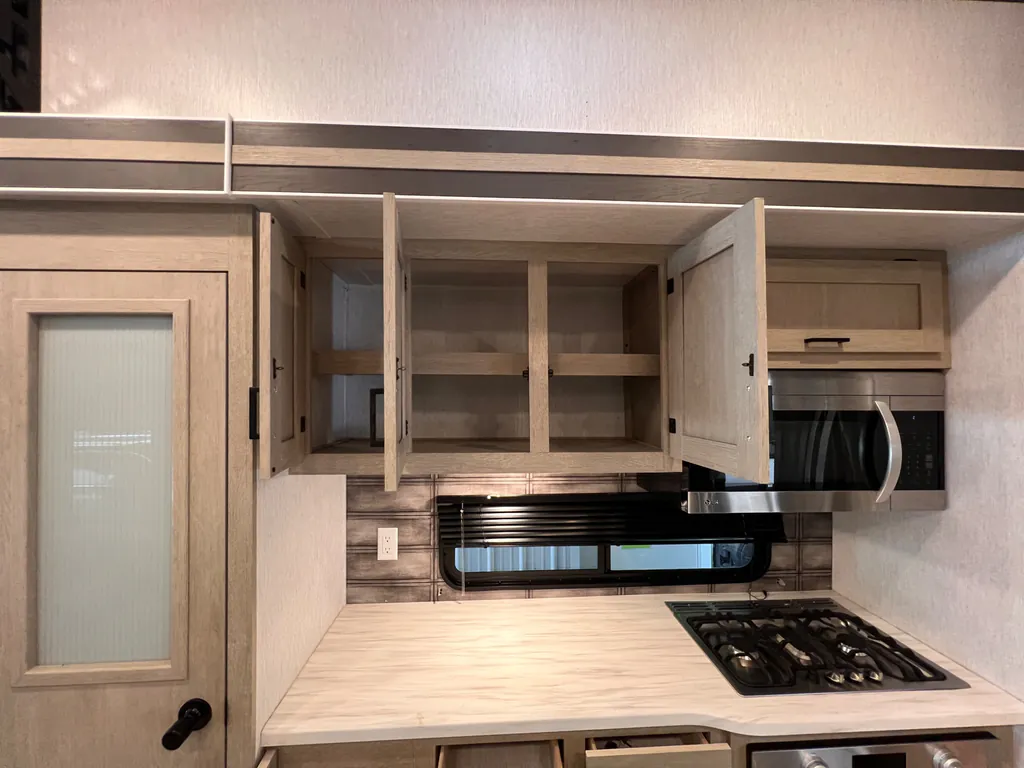 2023 Forest River Salem Grand Villa 42DL, Photos photo 15