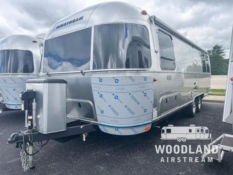 2026 Airstream Globetrotter 27FB - Photo 2