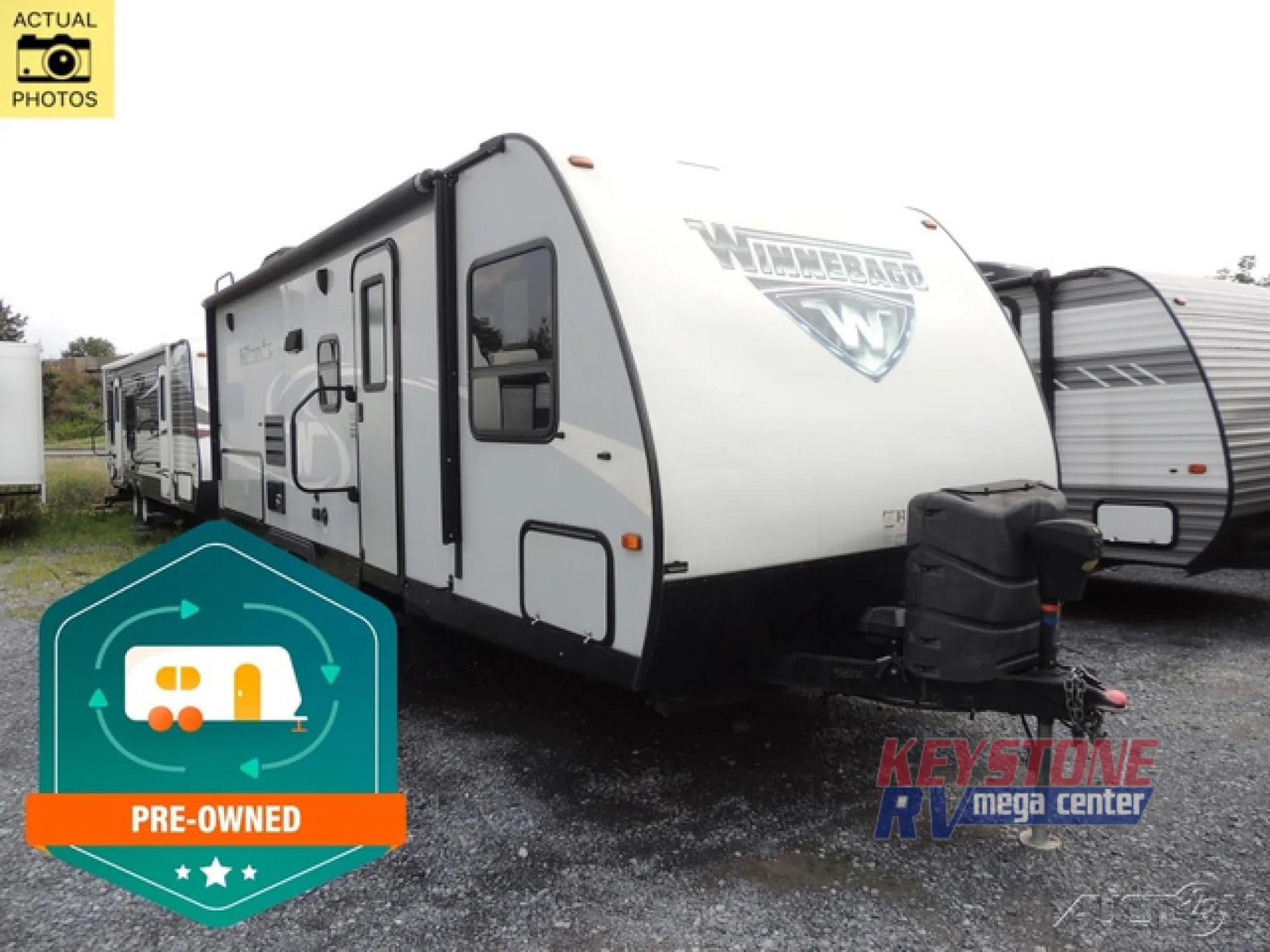 2017 Winnebago Minnie 2201DS - Photo 2