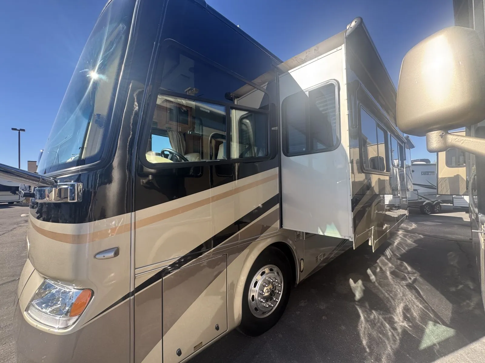 2007 Tiffin Phaeton 36QSH - Photo 4