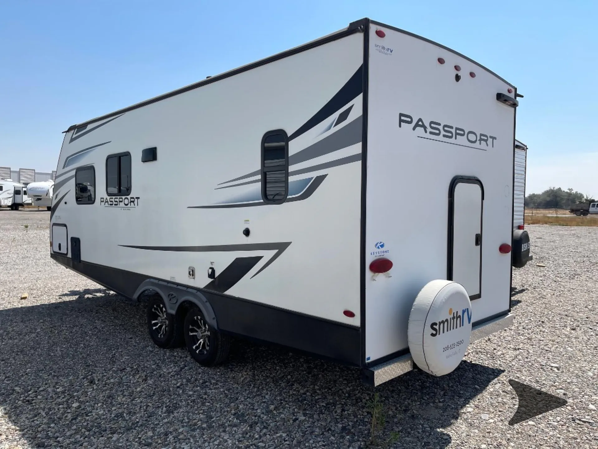 2022 Keystone Passport SL 219BH - Photo 3