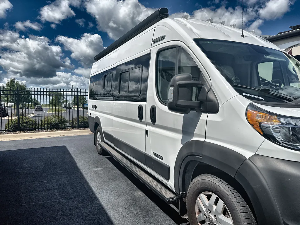 2022 Winnebago Travato 59G, Photos photo 5
