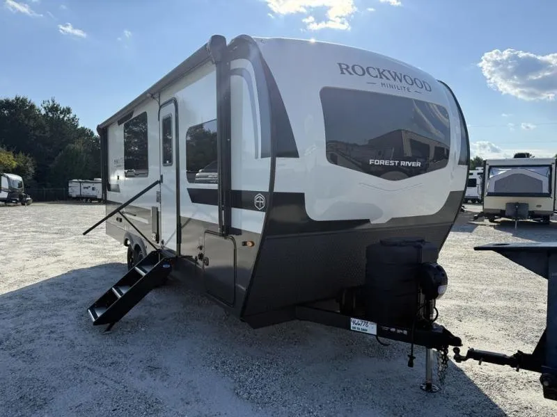 2026 Forest River Rockwood Mini Lite 2522FB - Photo 2