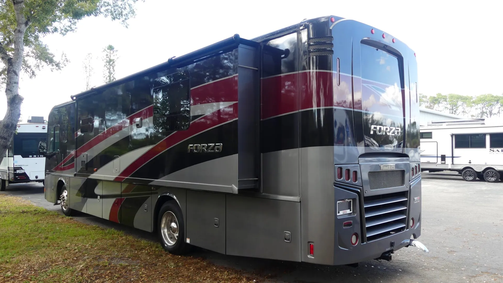 2023 Winnebago Forza 36H - Photo 4