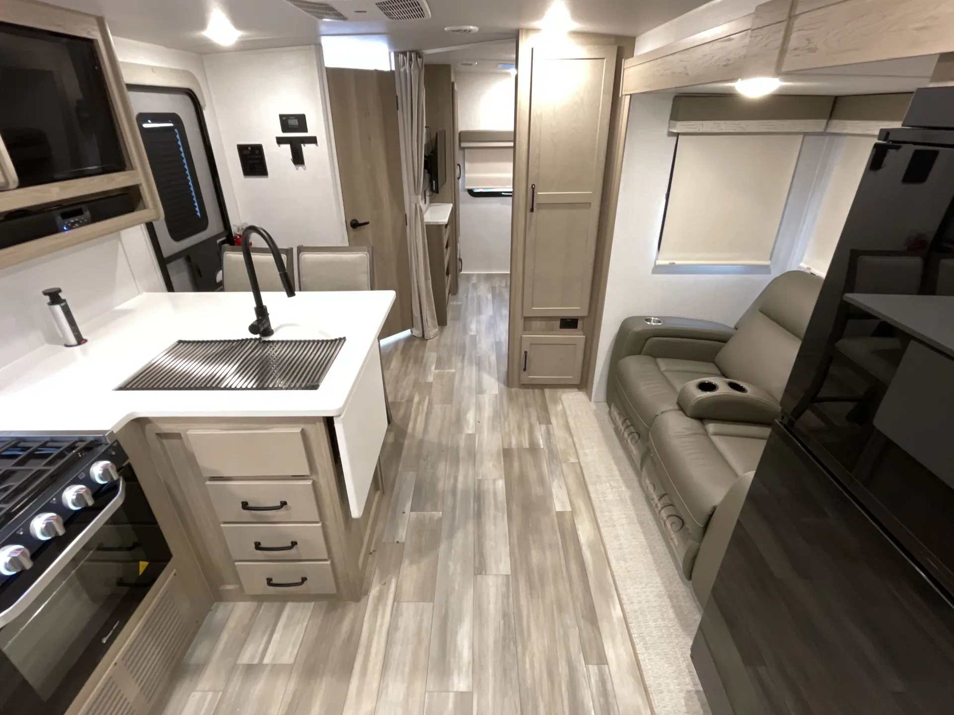2024 Forest River Flagstaff Super Lite 26BHW — living area main