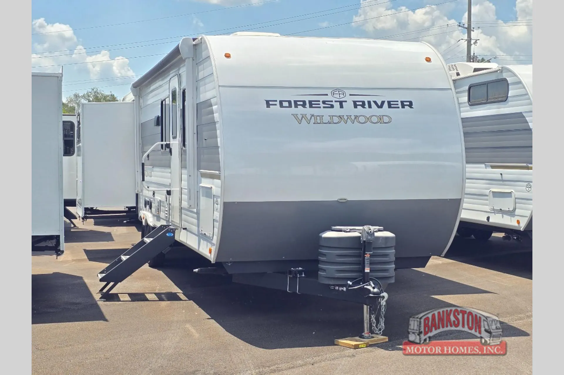 2025 Forest River Wildwood 31KQBTS