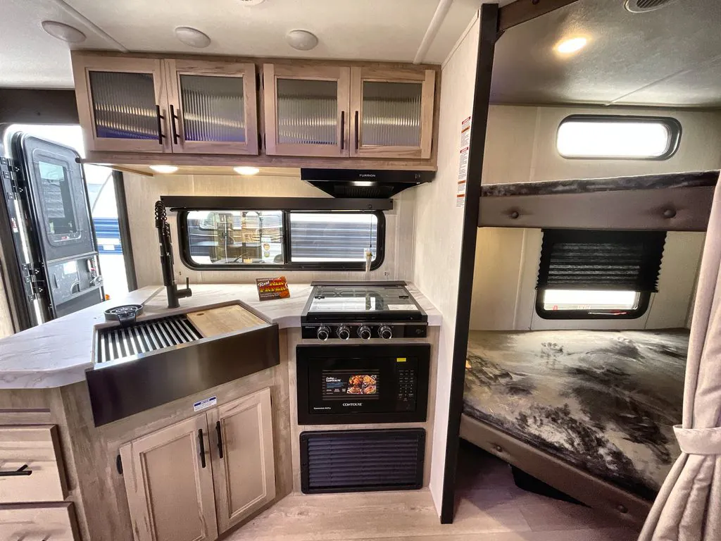 2026 Forest River Cherokee Grey Wolf 23MS — Photo 5