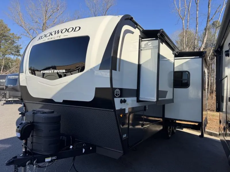 2026 Forest River Rockwood Mini Lite 2511S - Photo 4