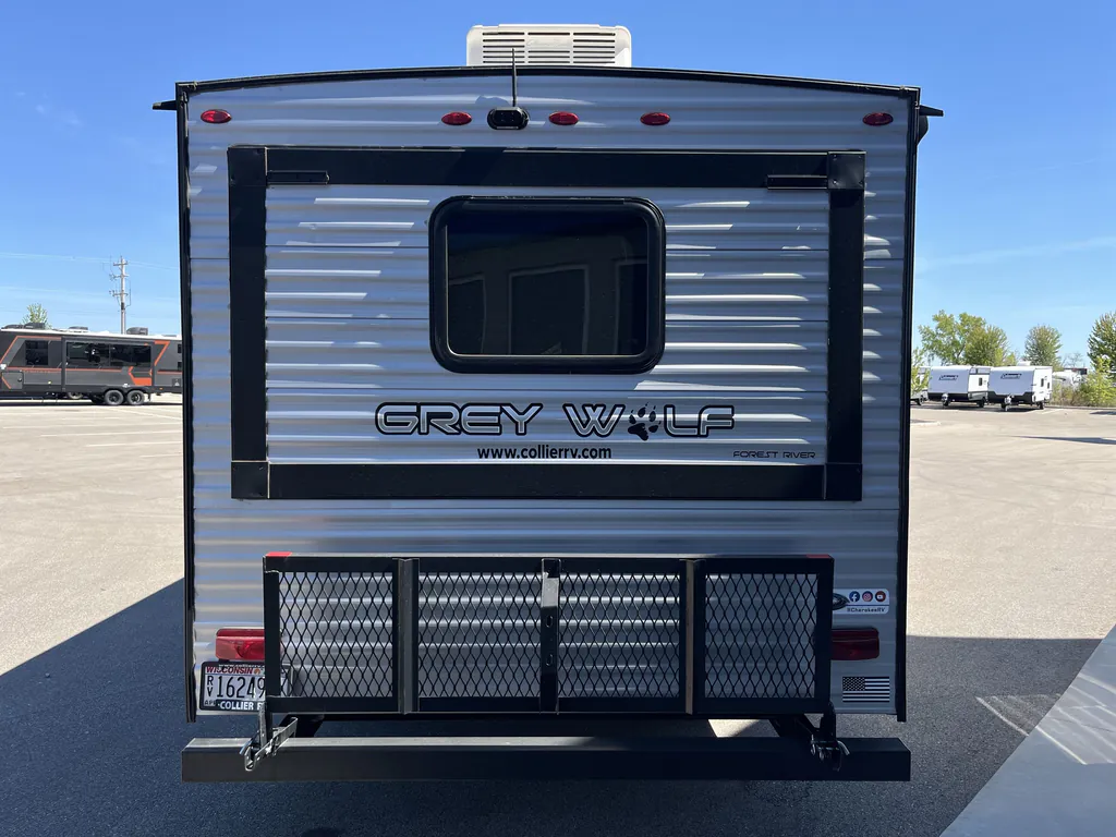 2023 Forest River Cherokee Grey Wolf 19SM, Photos photo 2
