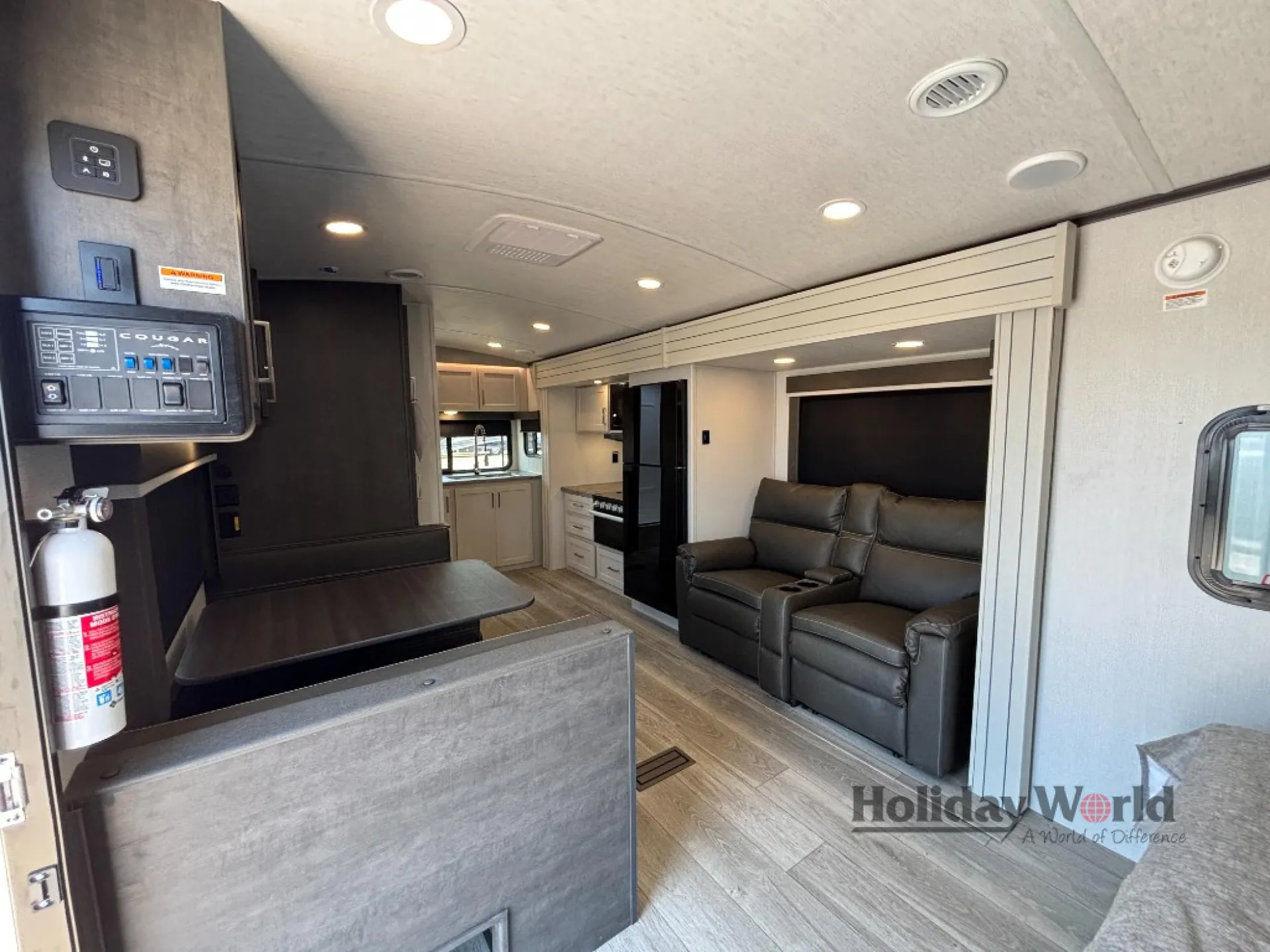 2025 Keystone Cougar Half-Ton East 22MLS - Photo 4