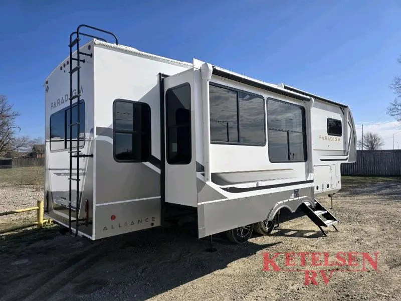 2026 Alliance RV Paradigm 310RL - Photo 3