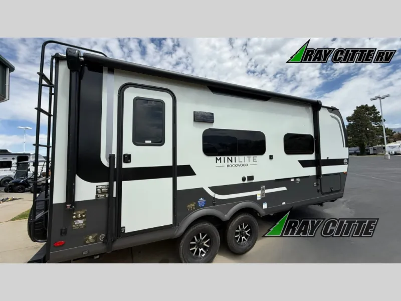 2027 Forest River Rockwood Mini Lite 2109S - Photo 2